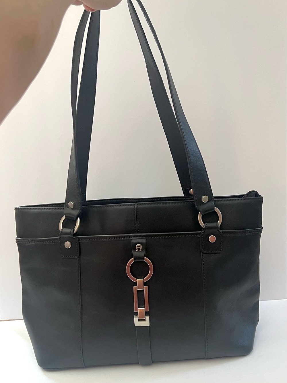 Etienne Aigner Black Leather Double Strap Handbag w/ Satin Nickel Hardware